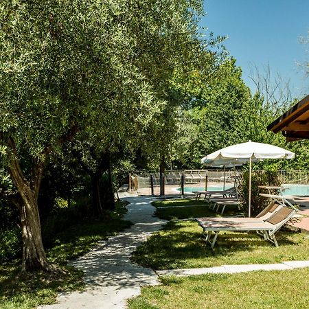 Appartamenti Il Ruscello Manerba del Garda Luaran gambar