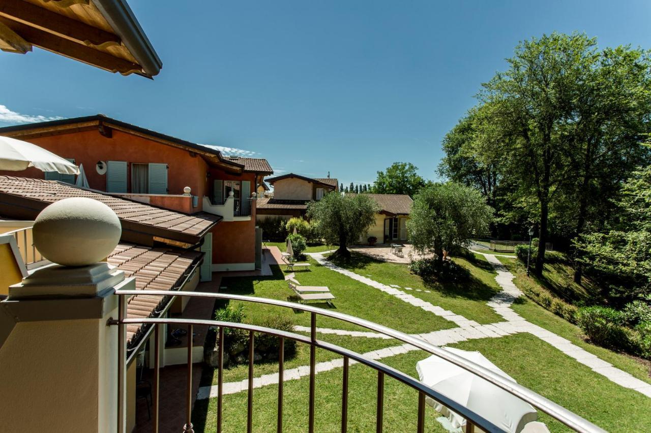 Appartamenti Il Ruscello Manerba del Garda Luaran gambar