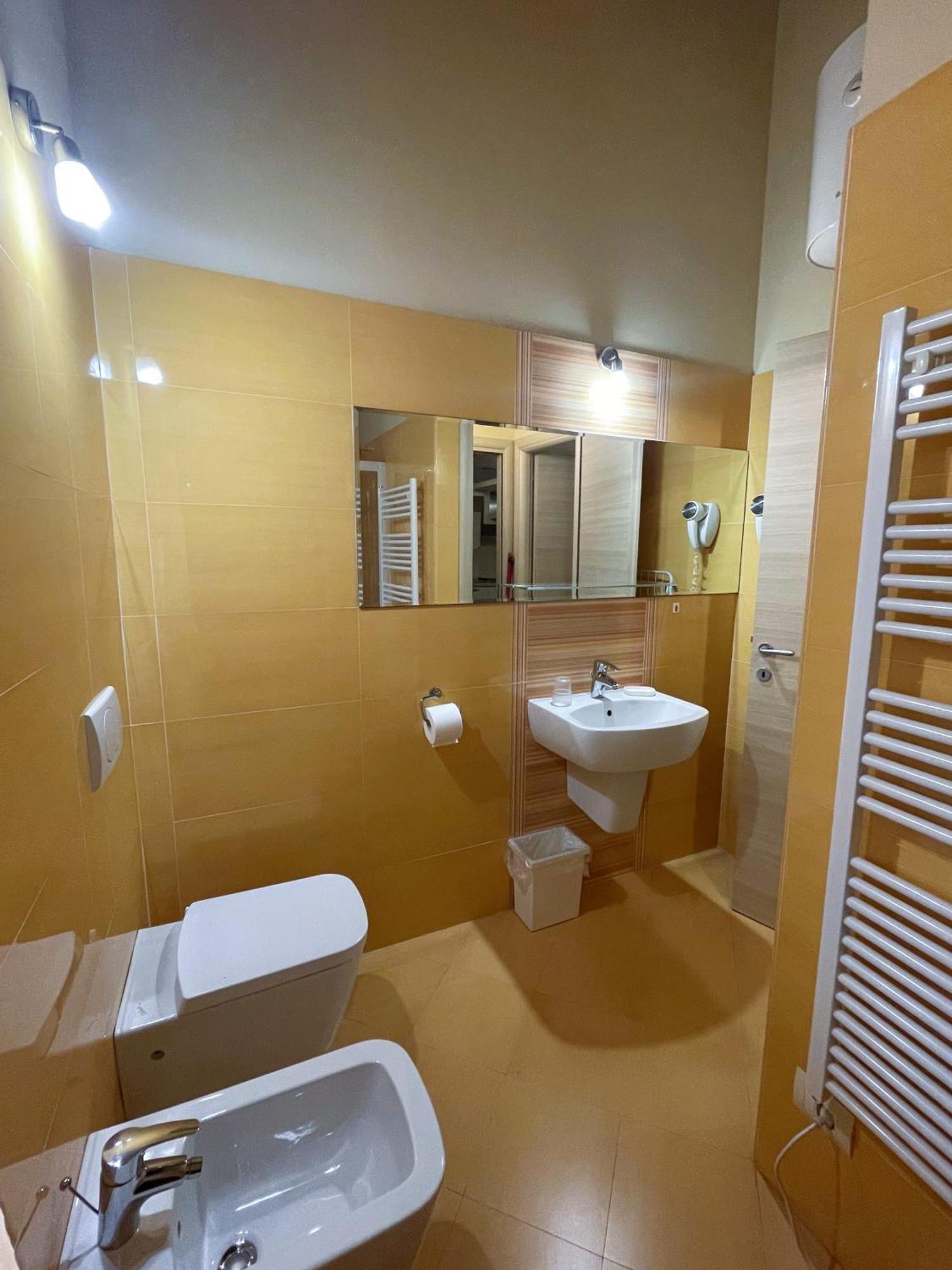 Appartamenti Il Ruscello Manerba del Garda Luaran gambar